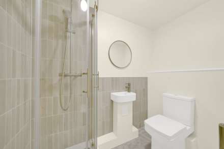 Bulwer Road, Leytonstone, E11, Image 17