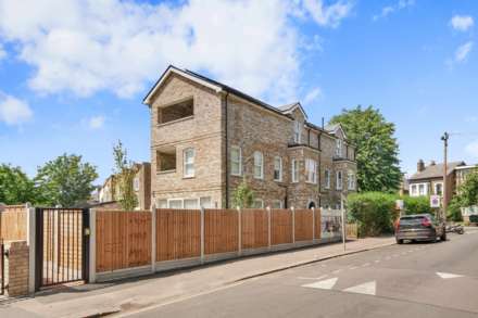 Bulwer Road, Leytonstone, E11, Image 2