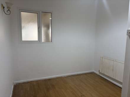 Colchester Avenue, Manor Park, Image 3