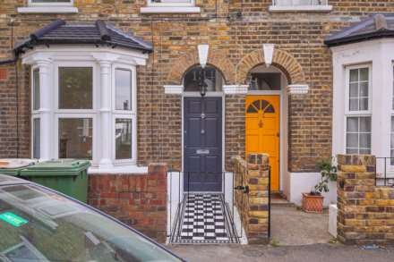 Property For Sale Colegrave Road, Stratford, London