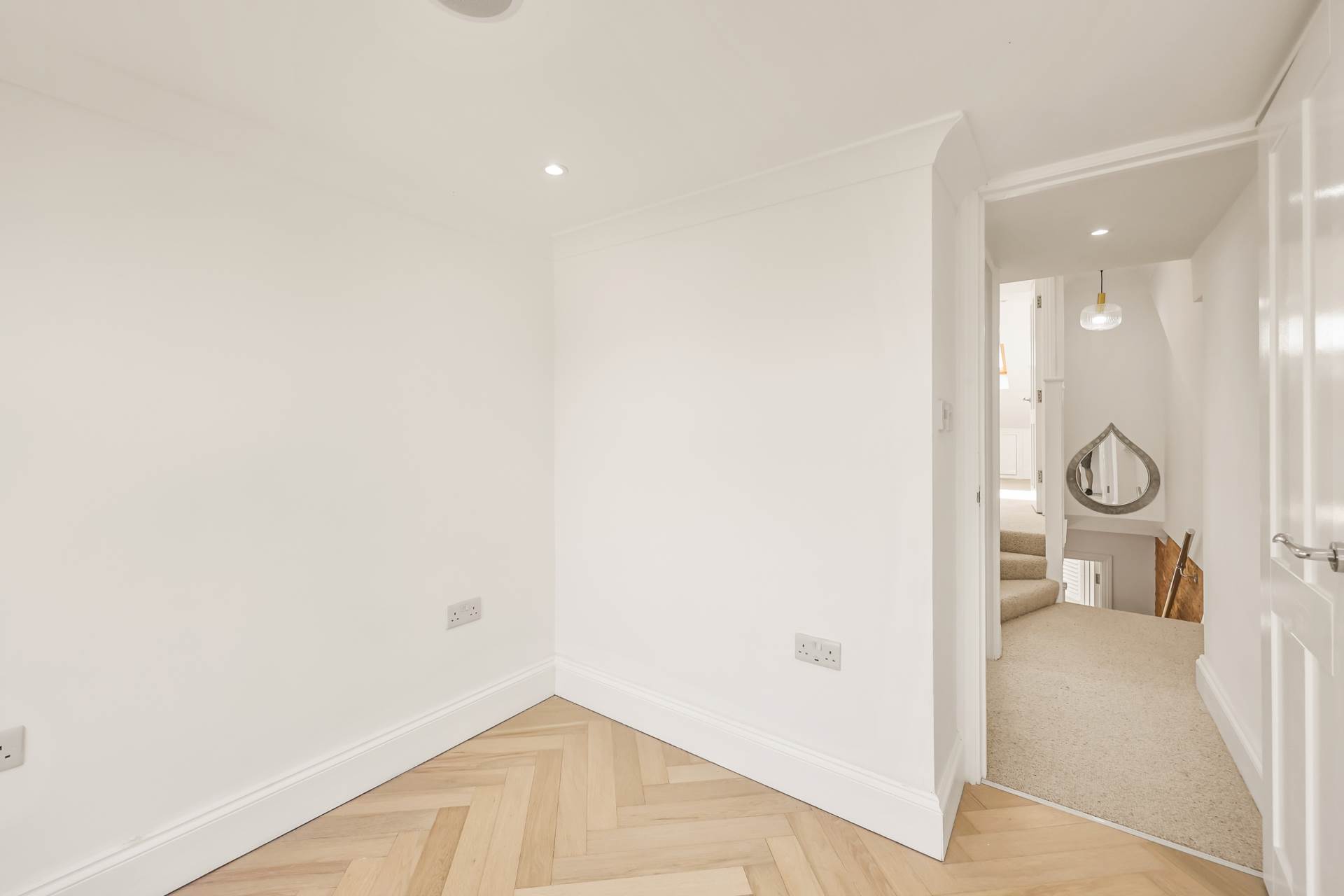 Chichester Road, Leytonstone, E11, Image 16