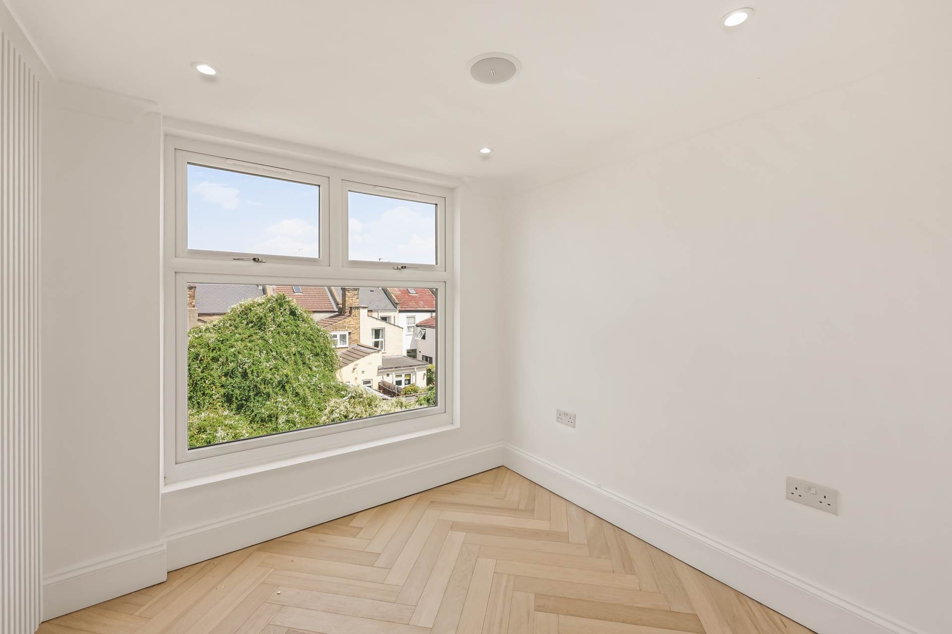 Chichester Road, Leytonstone, E11, Image 18