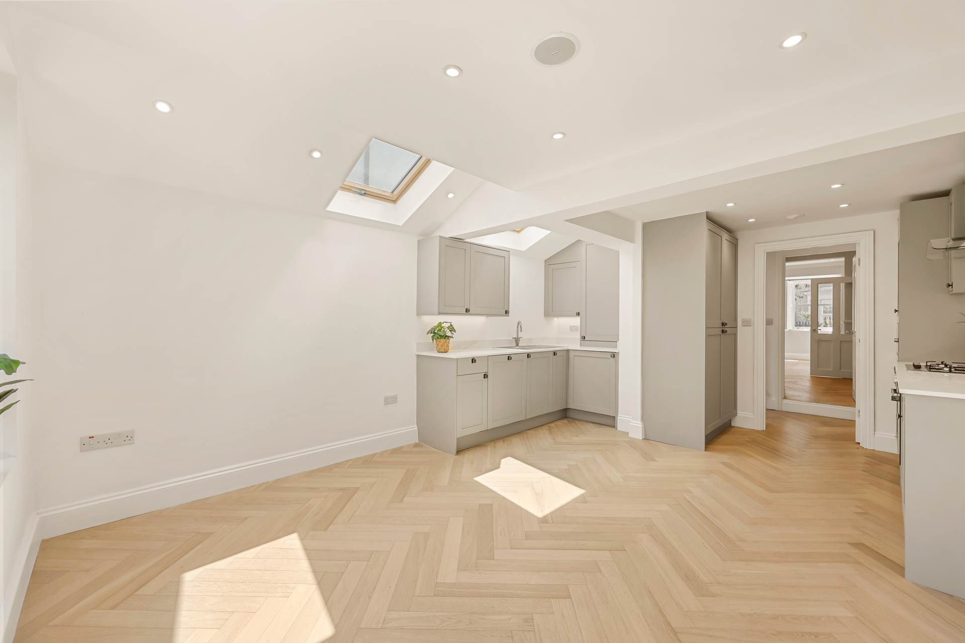Chichester Road, Leytonstone, E11, Image 9