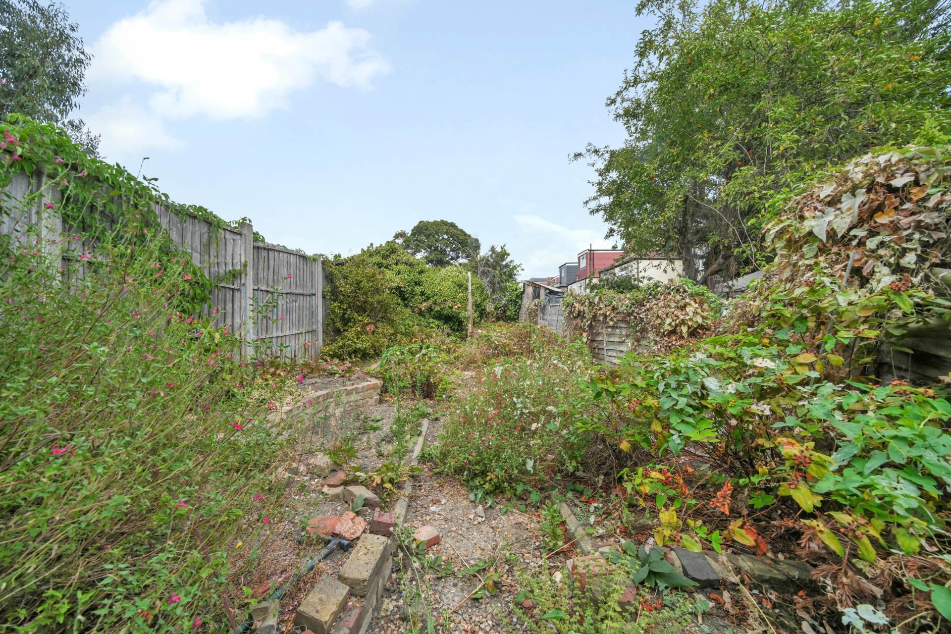 Church Road, London, Image 12