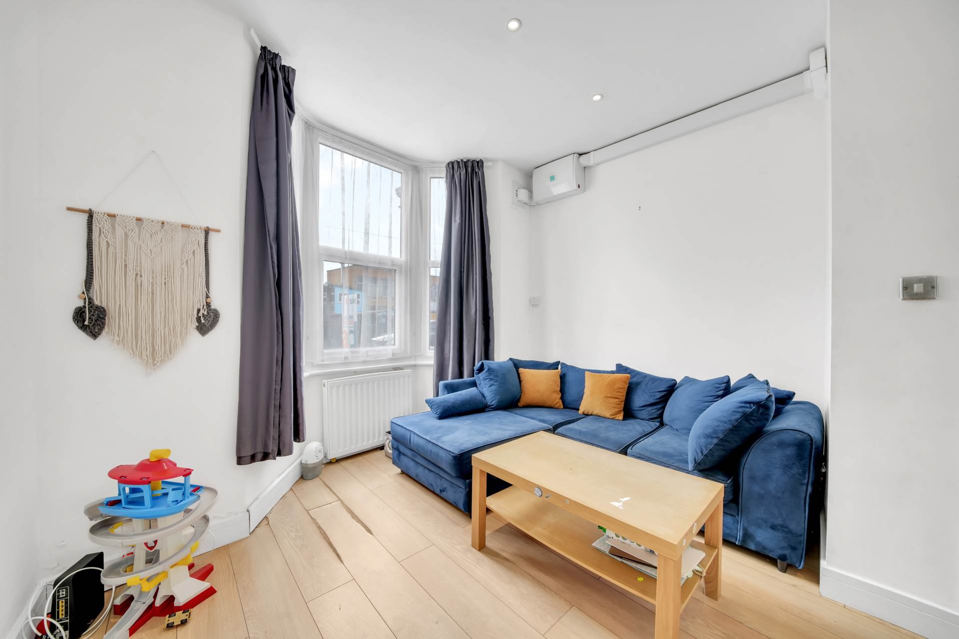 Church Road, London, Image 3