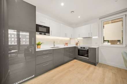 Beck Square, London, E10, Image 7