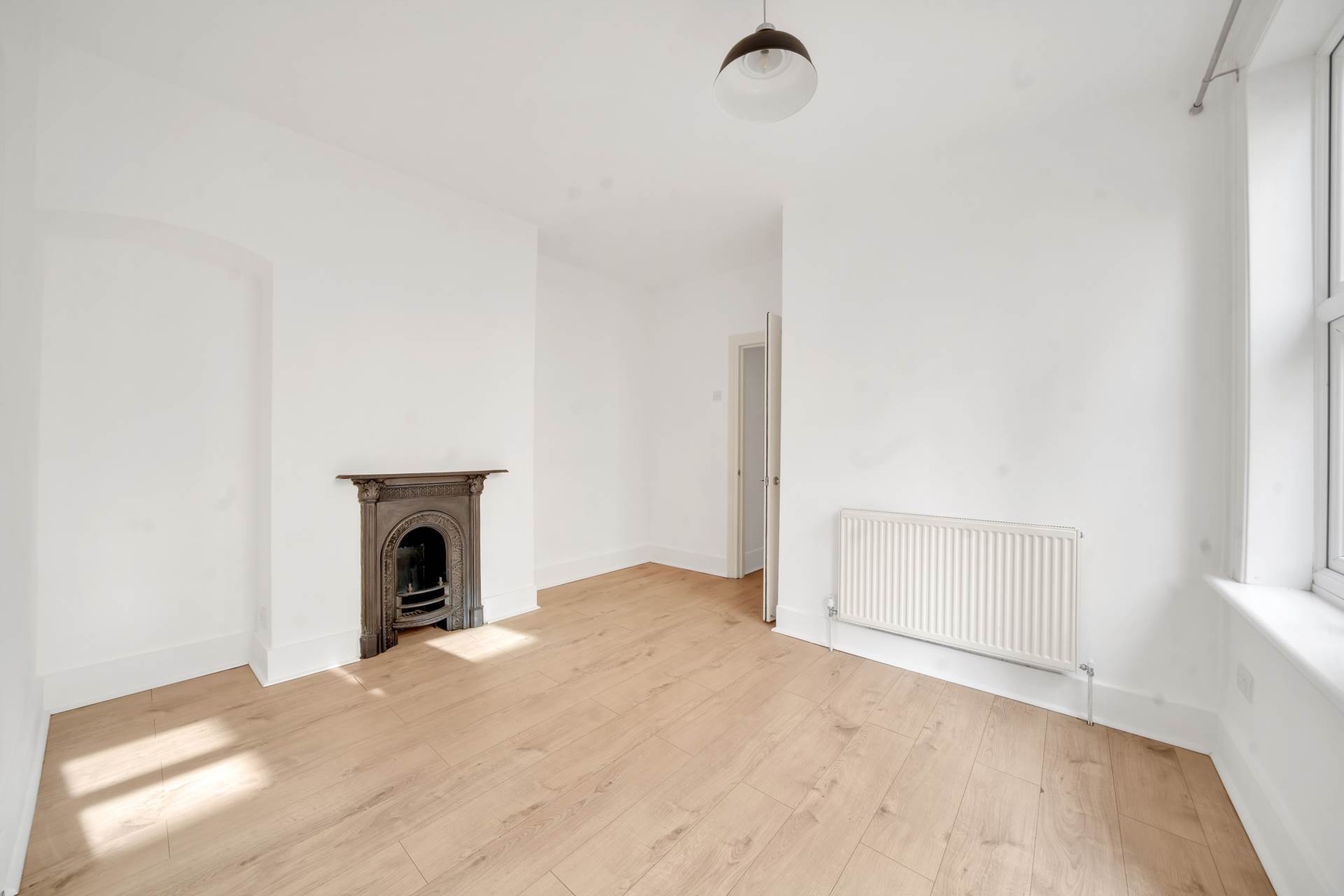 Newport Road, Leyton, E10, Image 11