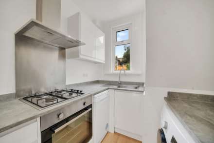 Newport Road, Leyton, E10, Image 13