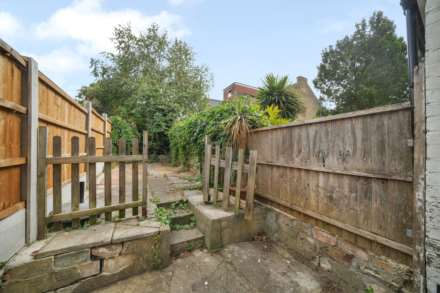 Newport Road, Leyton, E10, Image 16