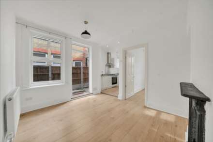 Newport Road, Leyton, E10, Image 9