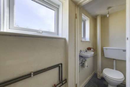 Dawlish Road, Leyton, E10, Image 6