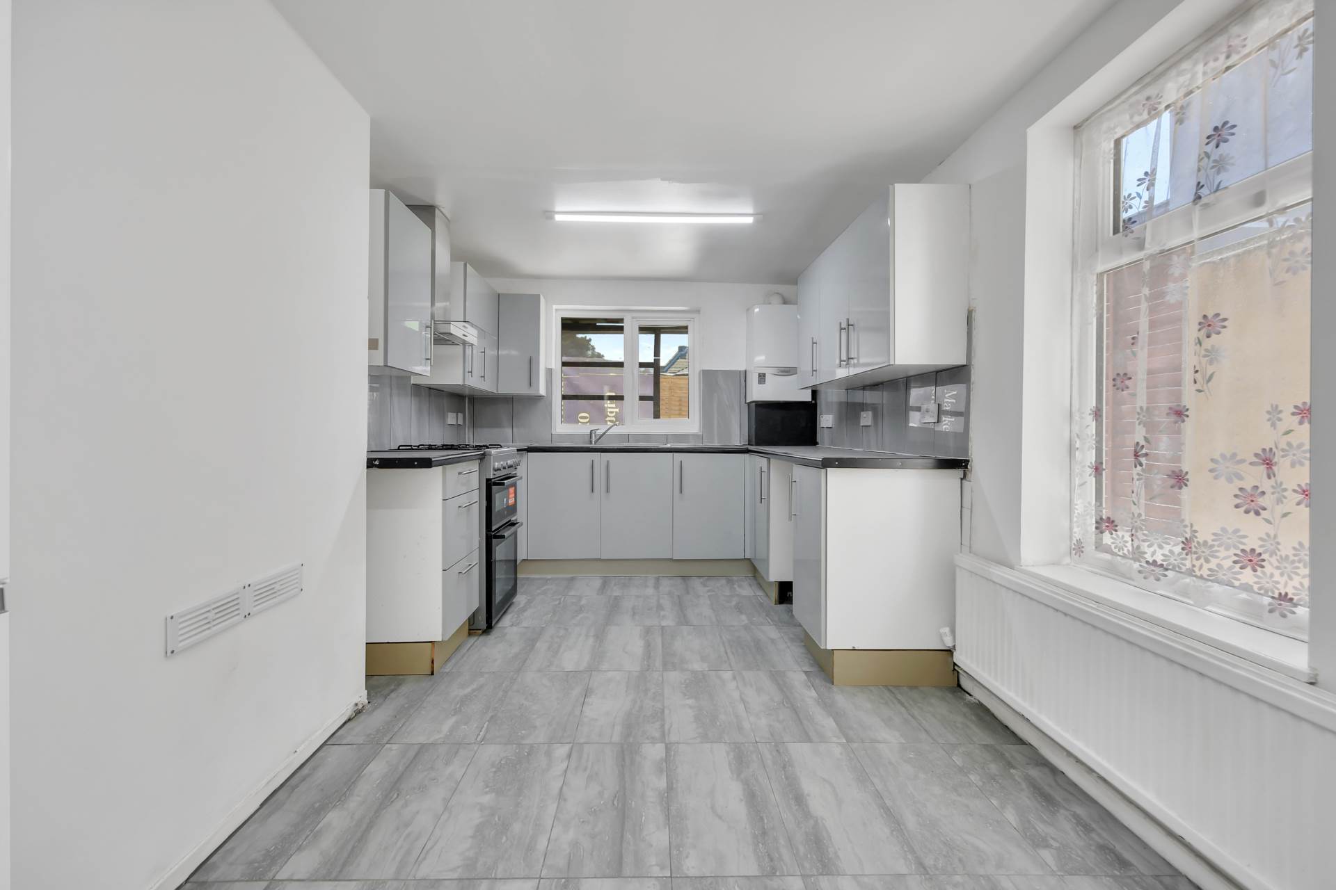 Westdown Road, London, E15, Image 7