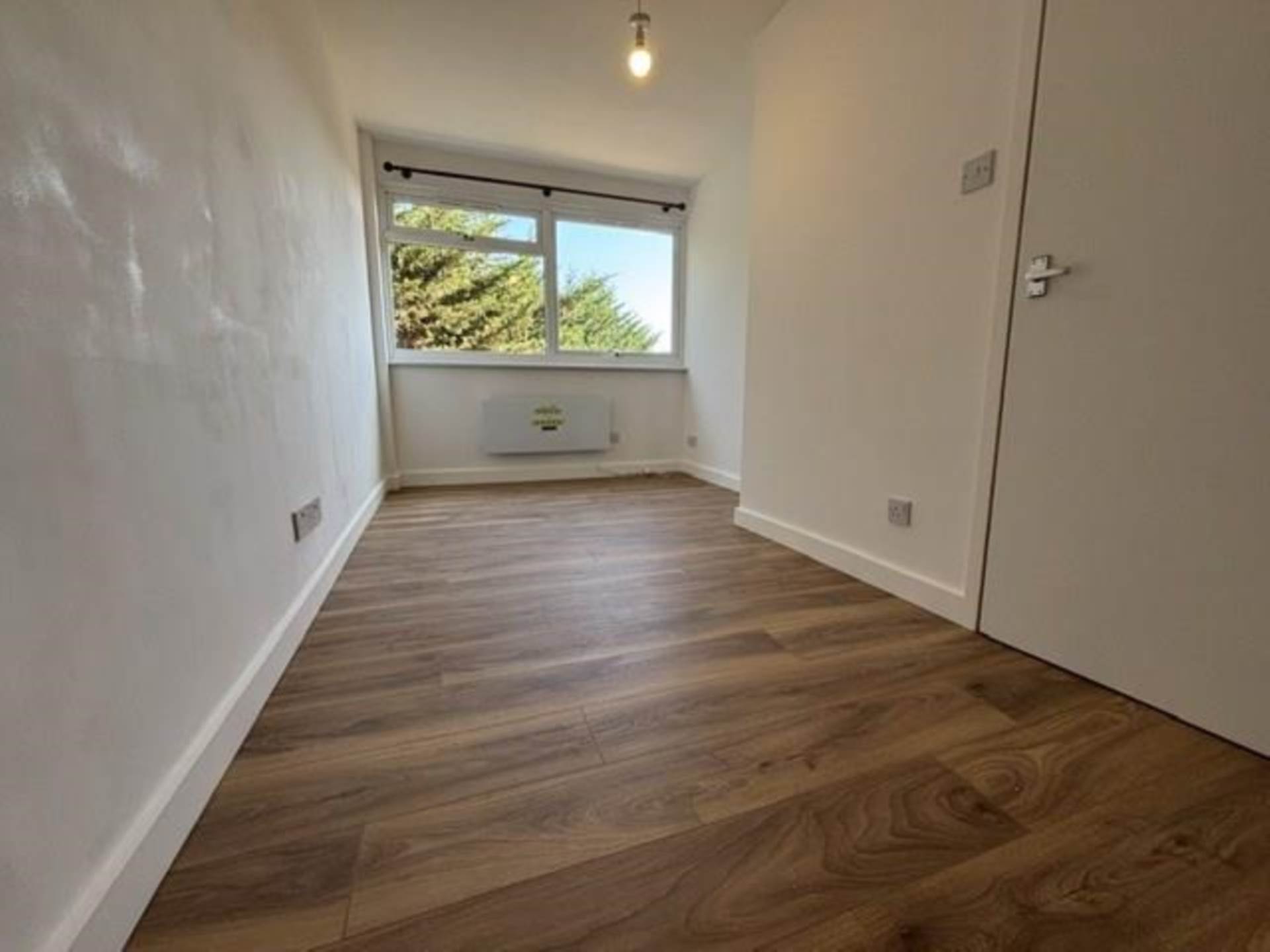 Cambridge Road, London, E11, Image 4