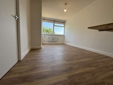 Cambridge Road, London, E11, Image 3