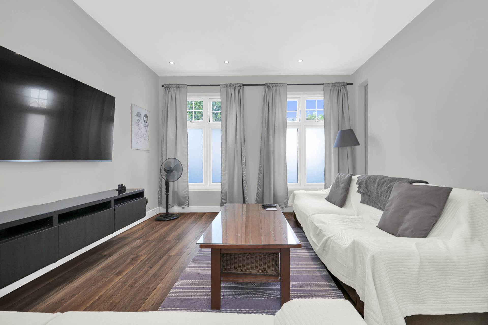 Forest Drive East, London, Image 2