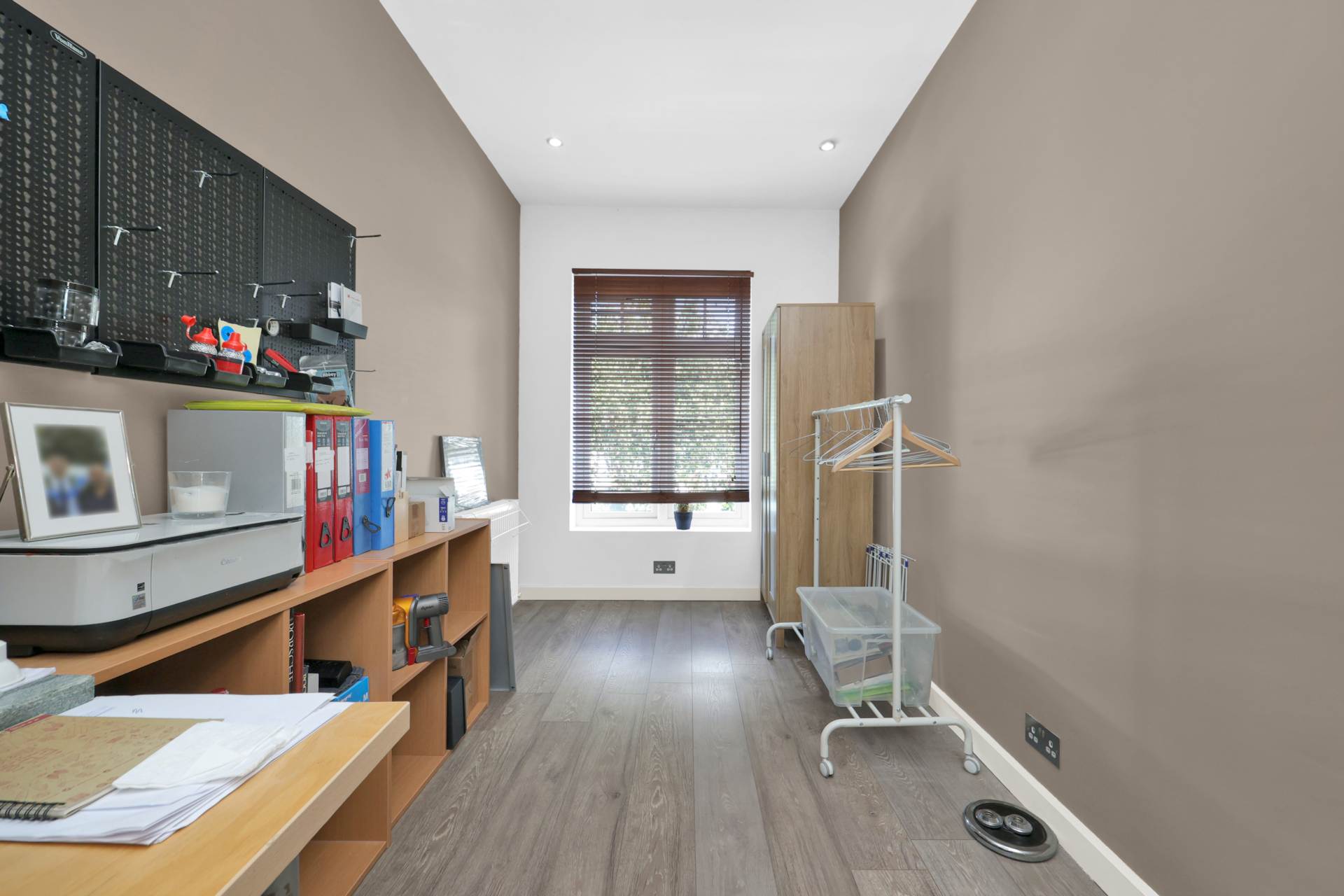 Forest Drive East, London, Image 28