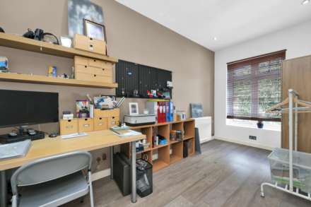 Forest Drive East, London, Image 29