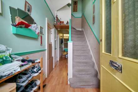 Salisbury Road, London, E10, Image 9