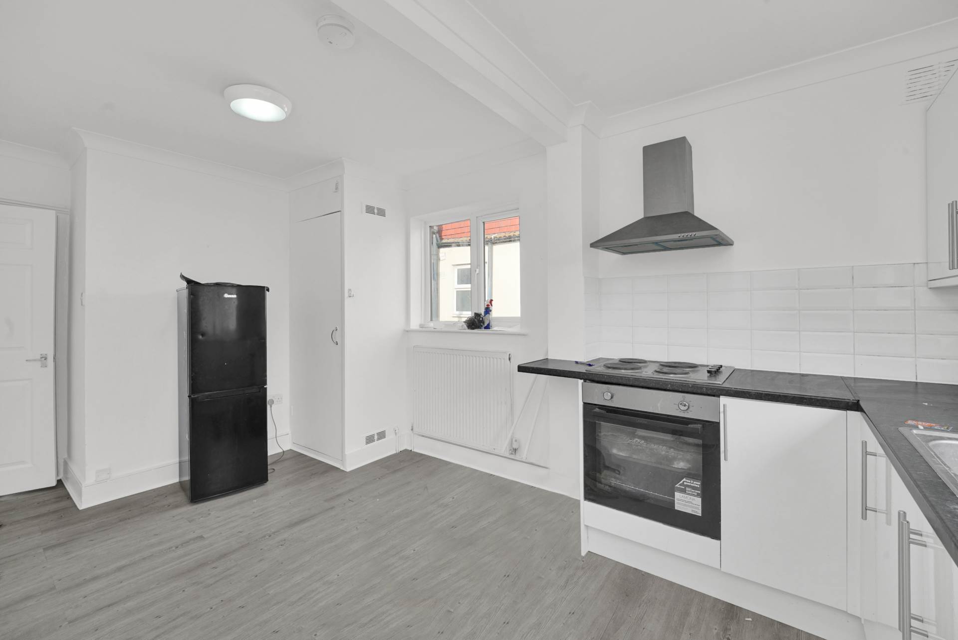 Vicarage Road, Leyton, E10, Image 7