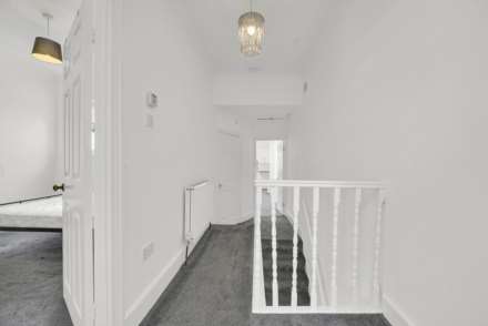 Vicarage Road, Leyton, E10, Image 6