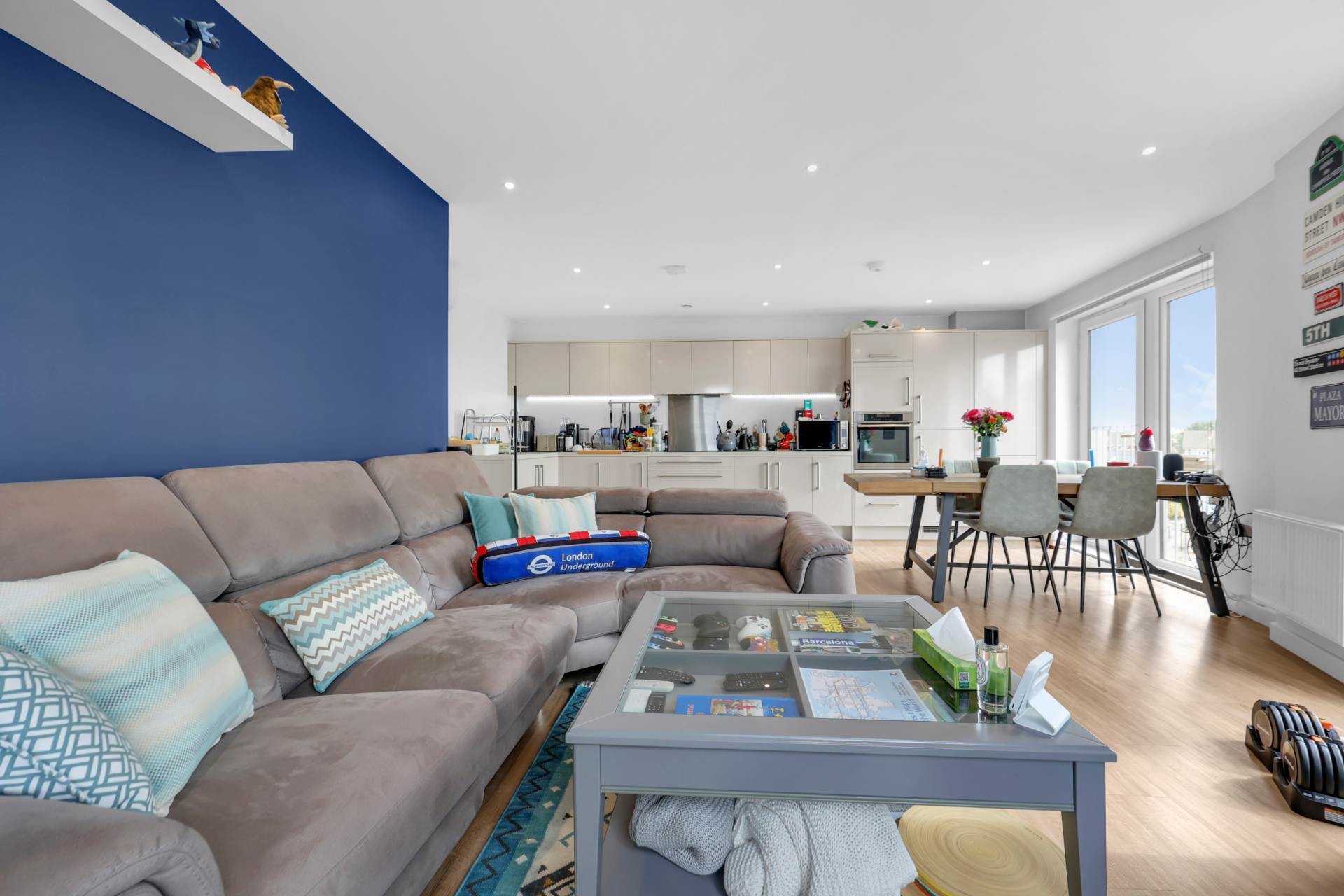 Hainault Road, Leytonstone, Image 11