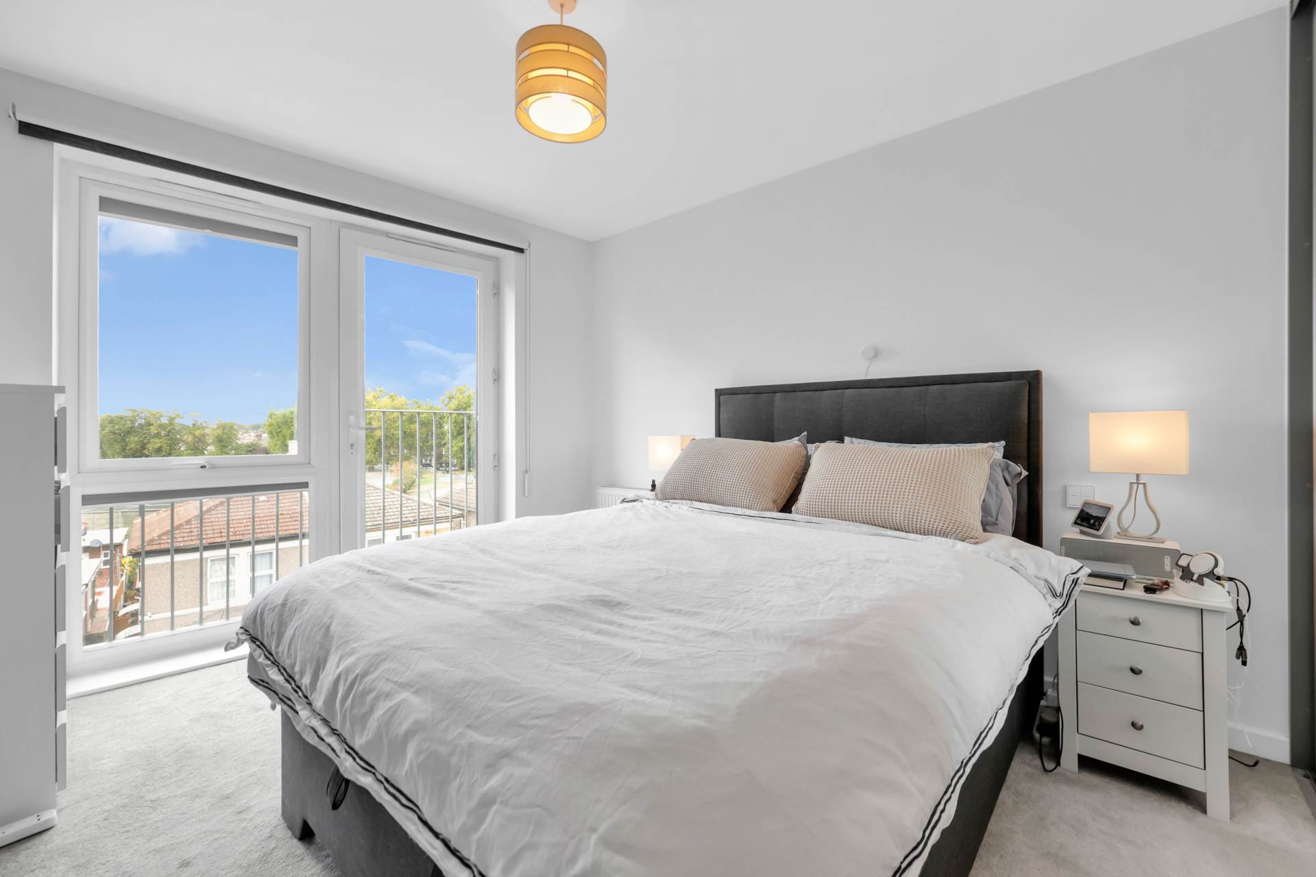 Hainault Road, Leytonstone, Image 18