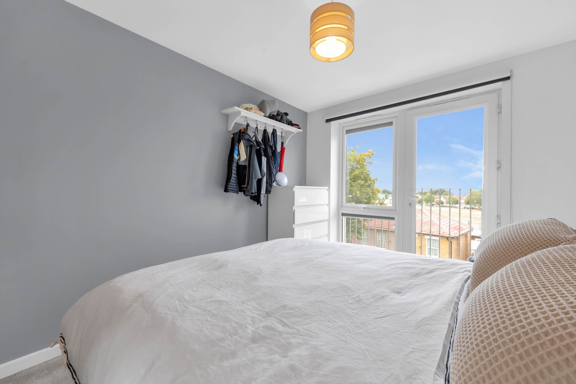 Hainault Road, Leytonstone, Image 20