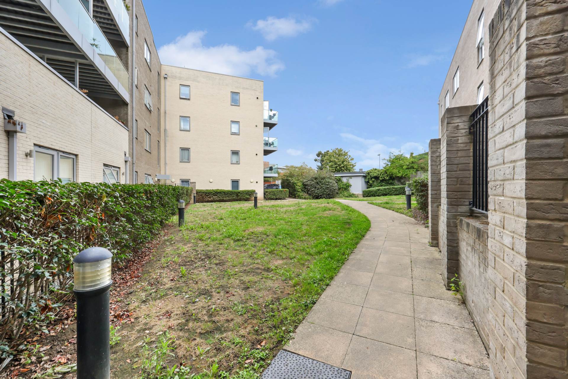 Hainault Road, Leytonstone, Image 23