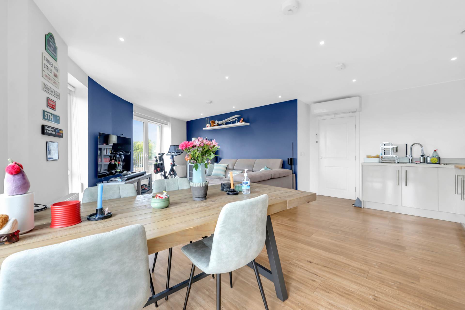Hainault Road, Leytonstone, Image 5