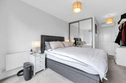 Hainault Road, Leytonstone, Image 19