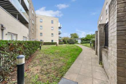 Hainault Road, Leytonstone, Image 23