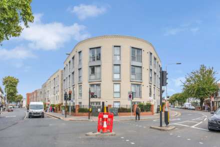 Hainault Road, Leytonstone, Image 24