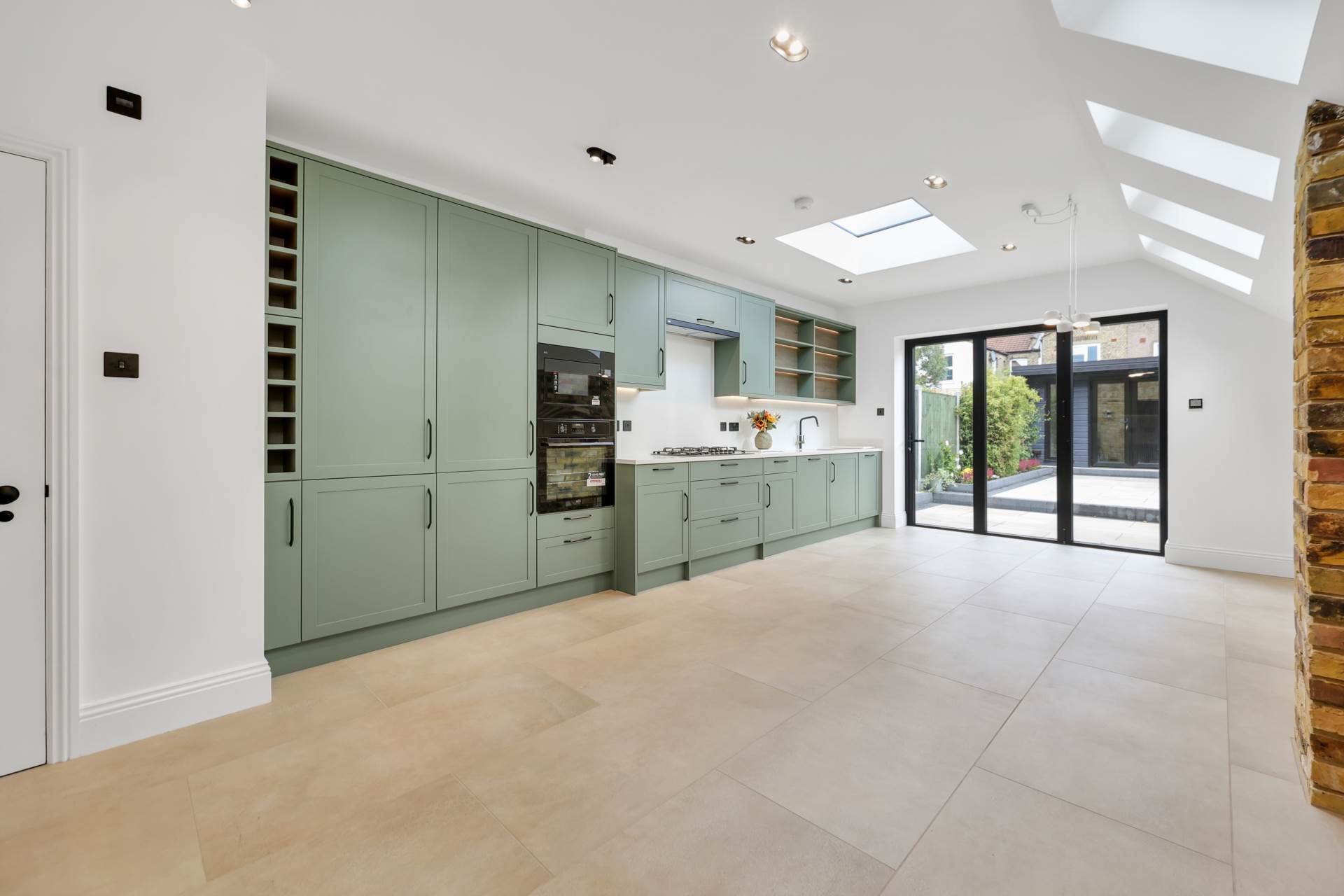 Sunnyside Road, Leyton, E10, Image 13