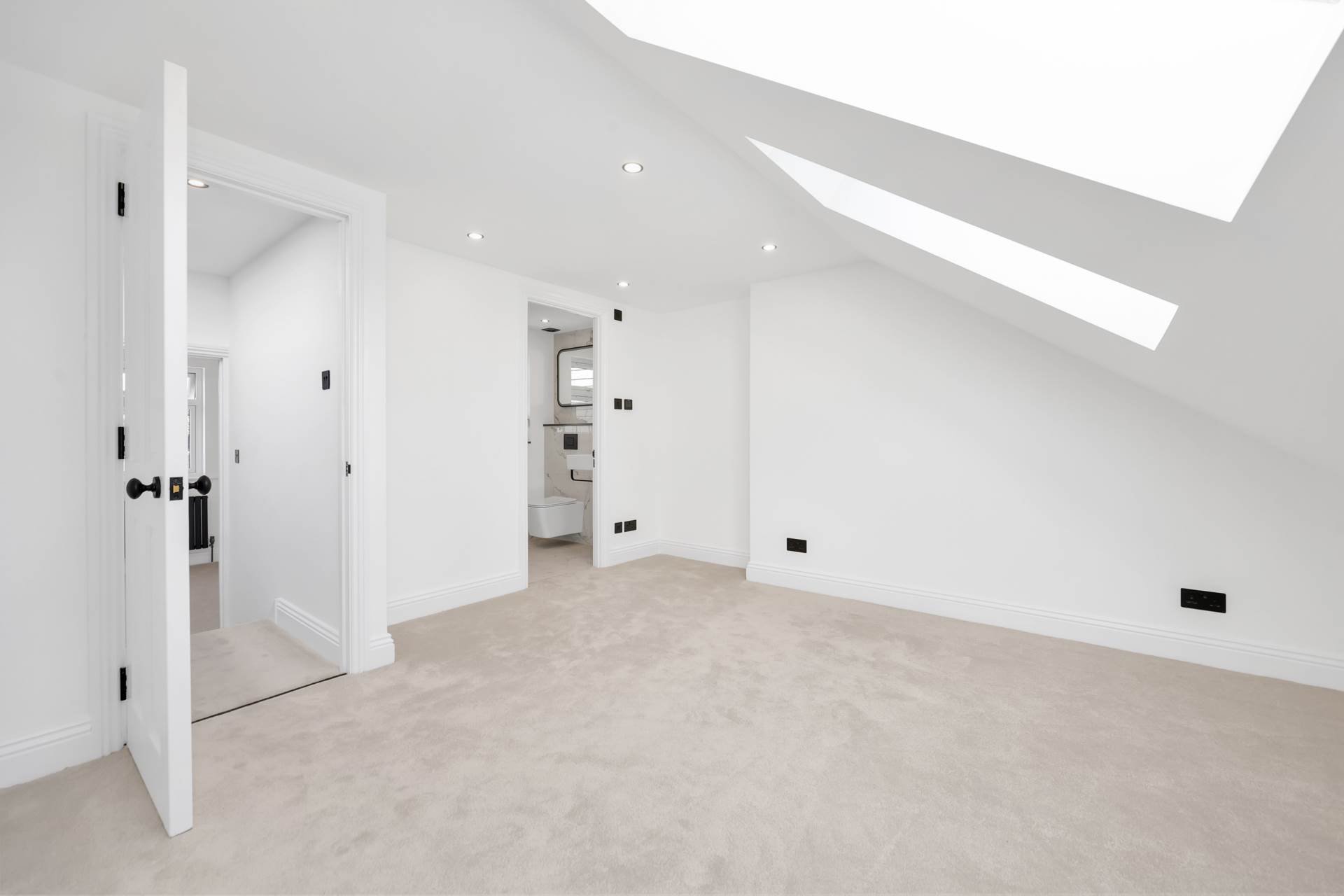 Sunnyside Road, Leyton, E10, Image 29