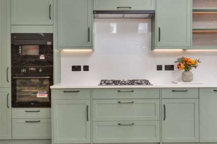Sunnyside Road, Leyton, E10, Image 10