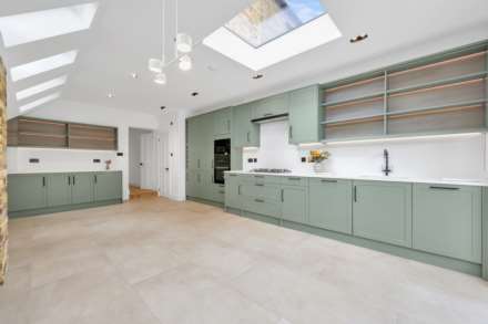 Sunnyside Road, Leyton, E10, Image 11