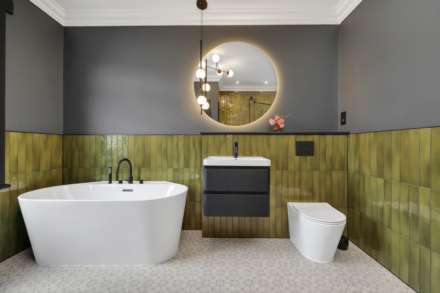 Sunnyside Road, Leyton, E10, Image 22
