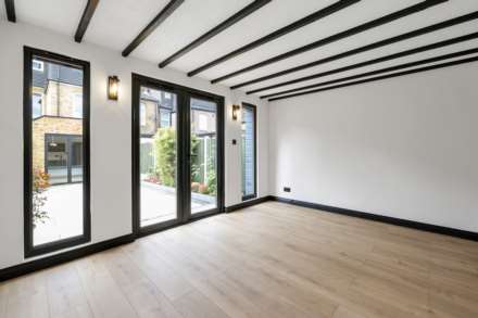Sunnyside Road, Leyton, E10, Image 40