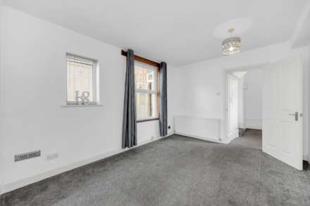 Capworth Street, Leyton, E10, Image 15