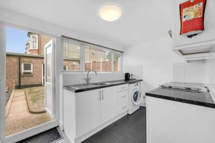 Capworth Street, Leyton, E10, Image 18