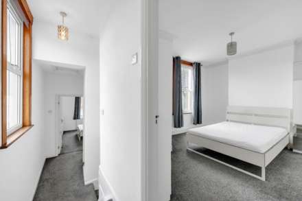 Capworth Street, Leyton, E10, Image 3