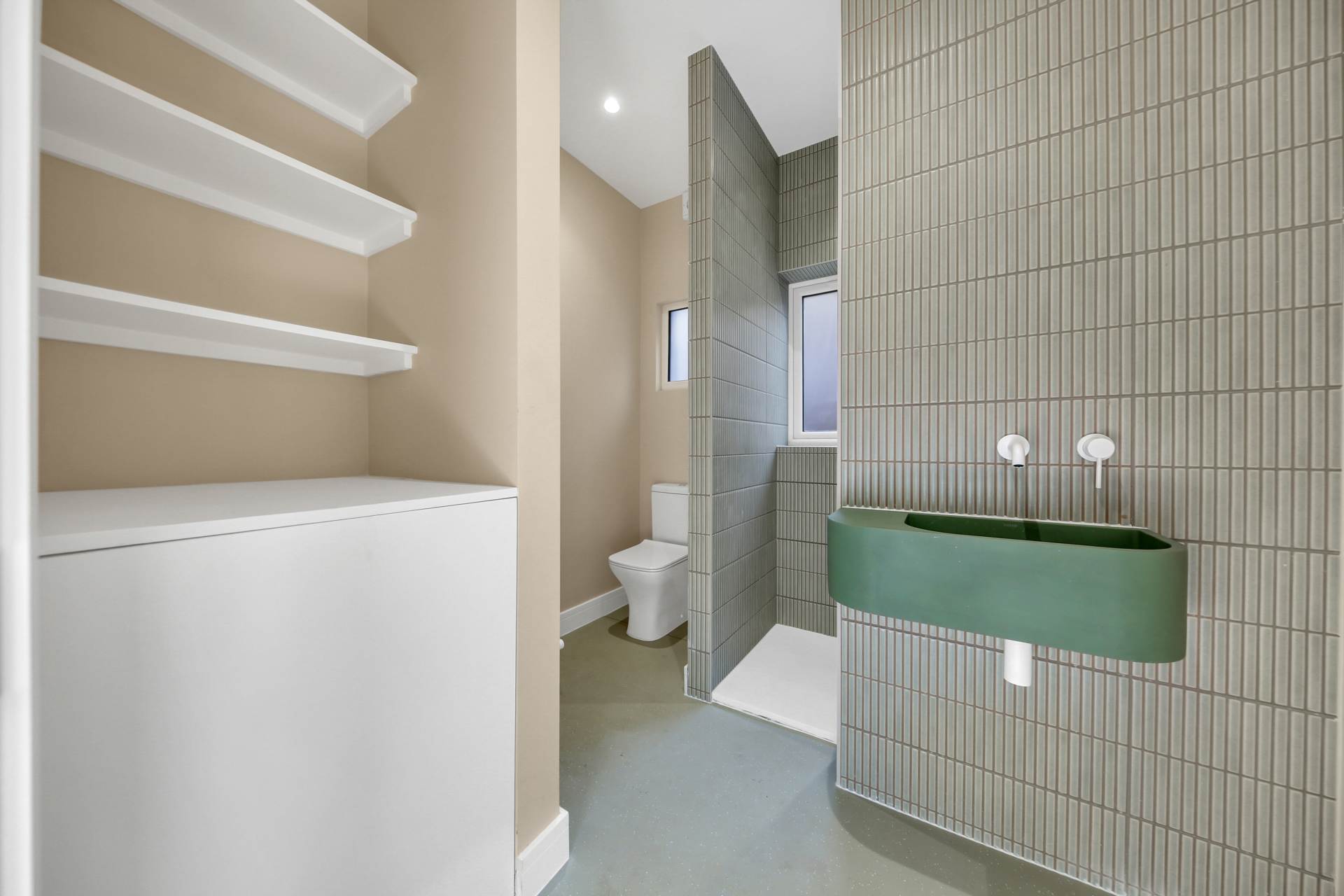 Kettlebaston Road, Leyton, E10, Image 12