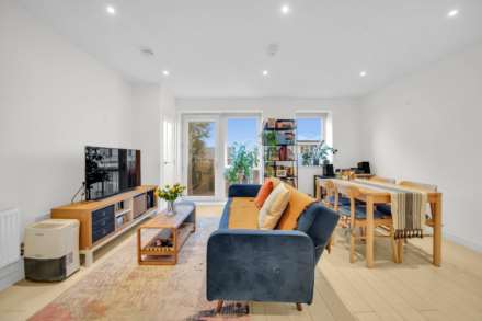 High Road, Leyton, E10, Image 4