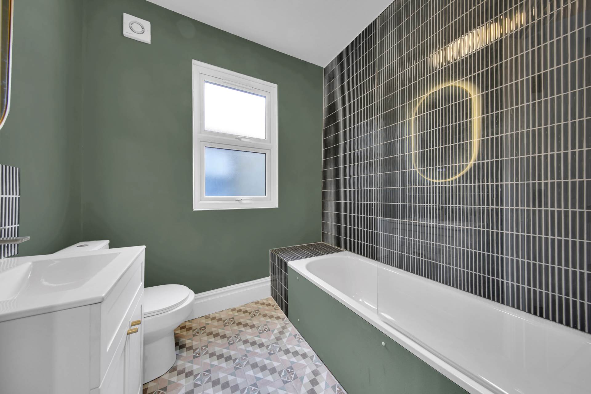 Cromer Road, Leyton, E10, Image 12