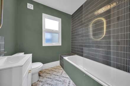 Cromer Road, Leyton, E10, Image 12