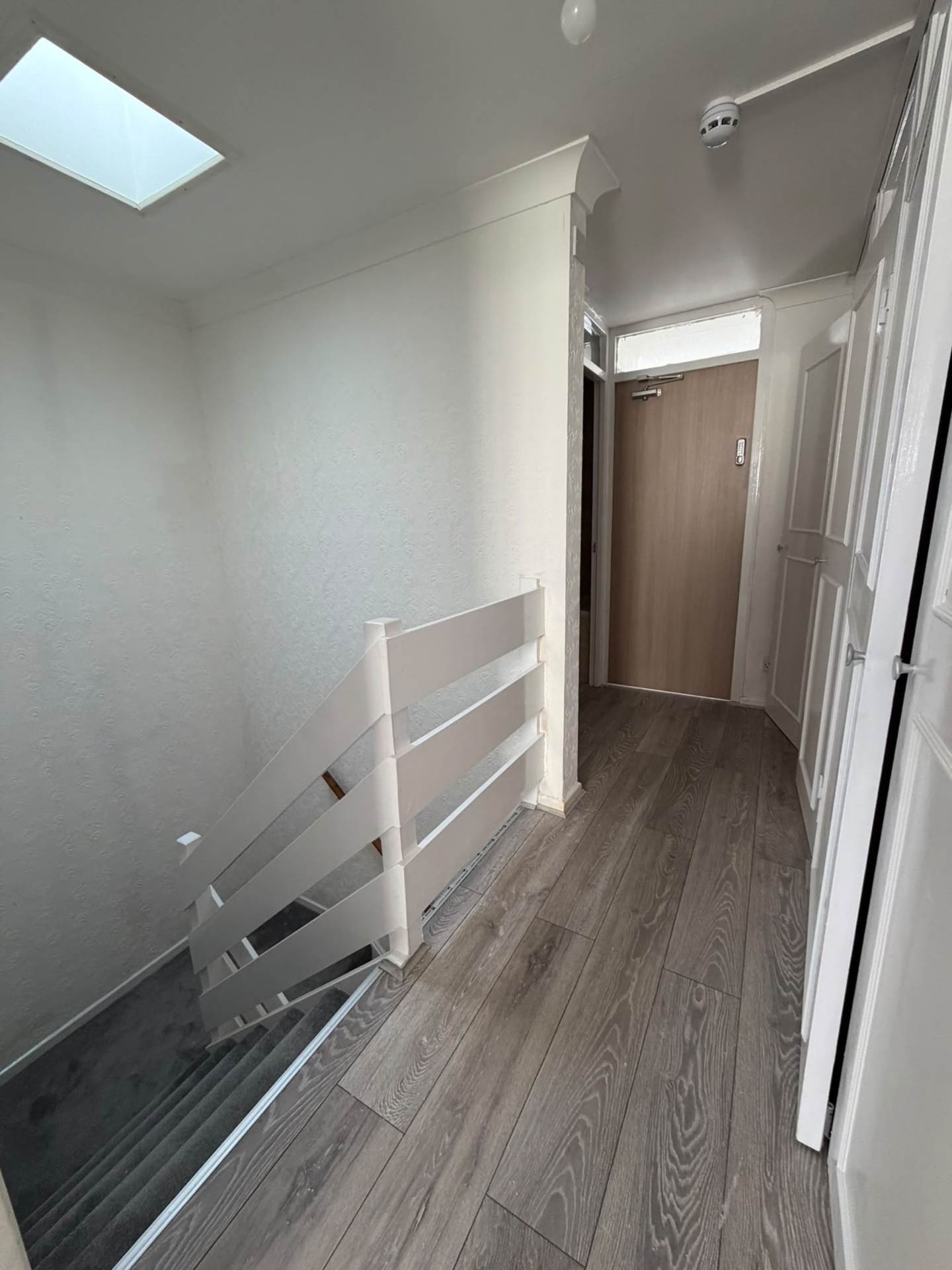 Kemps Drive, Saltwell Lane, London, Image 6