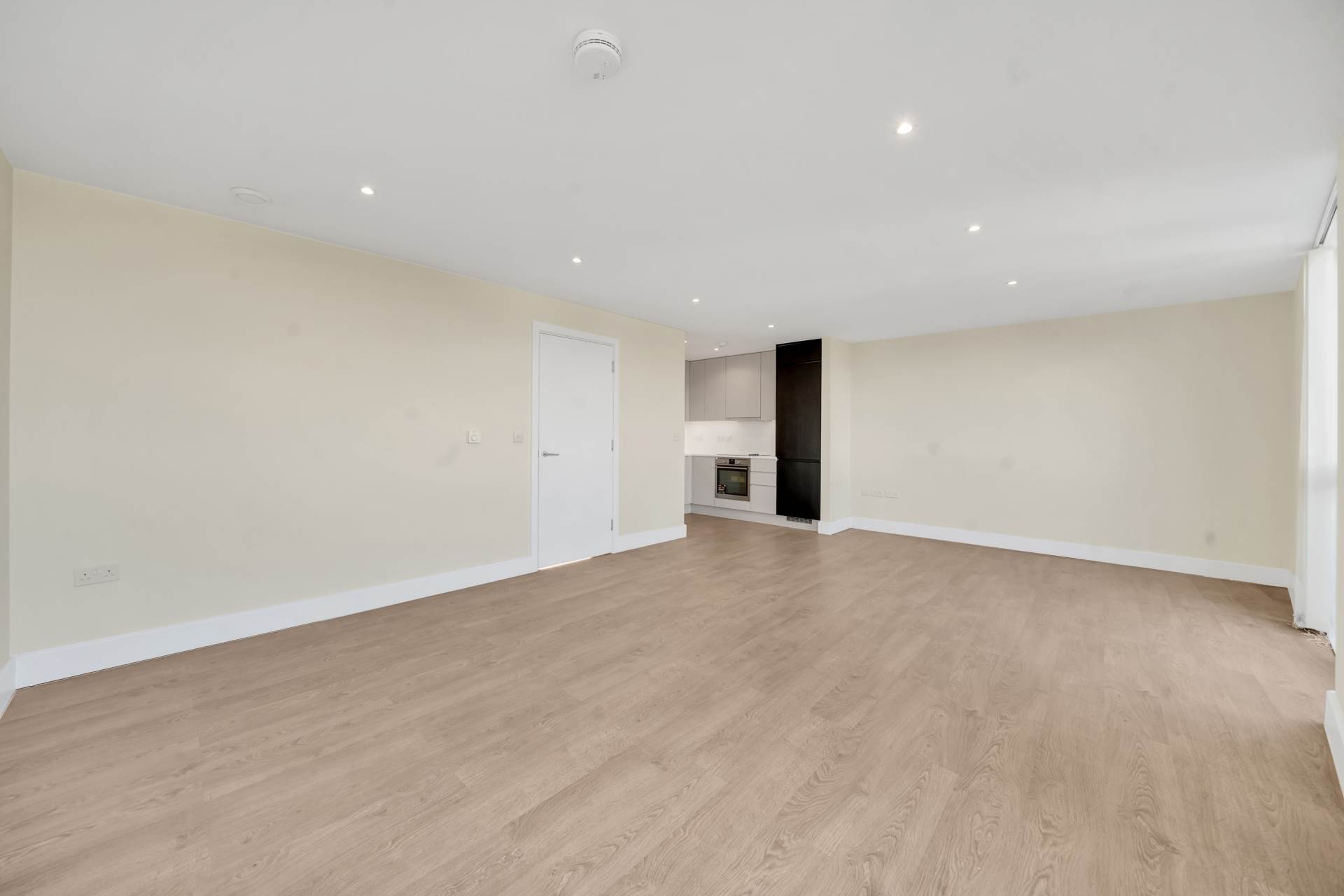 Rookery Court, Ruckholt Road, London, E10, Image 3