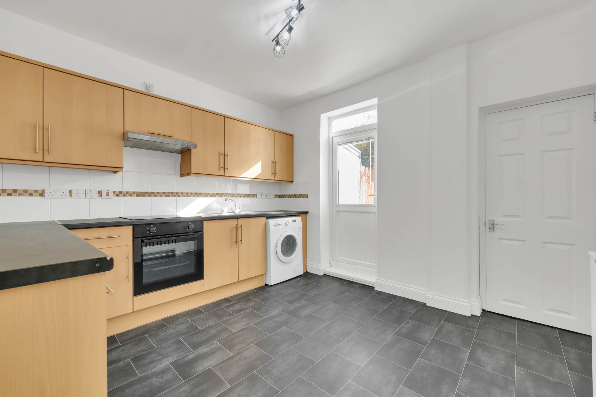 Clacton Road, Walthamstow, E17, Image 5