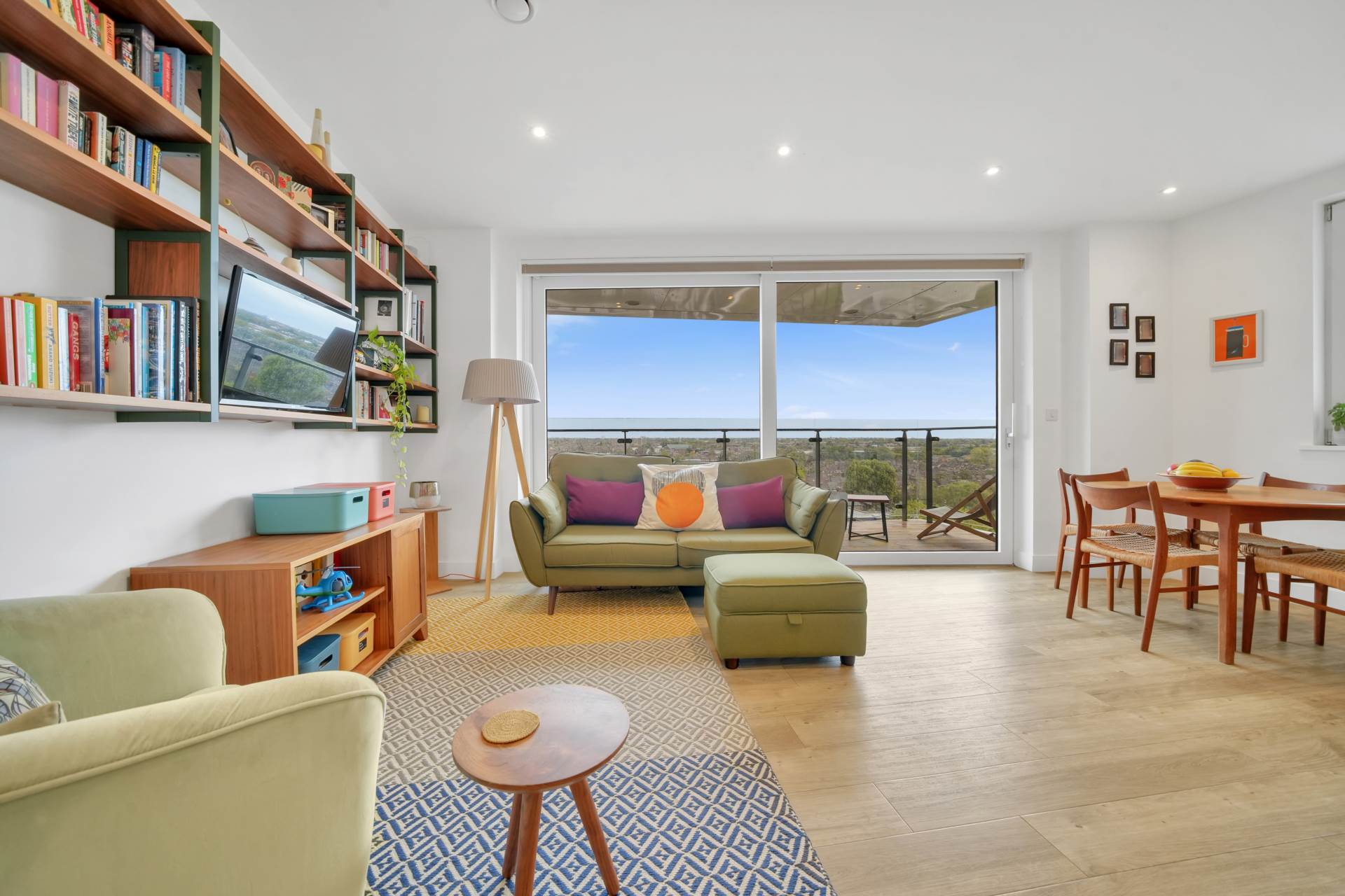 Beck Square, Leyton, E10, Image 3
