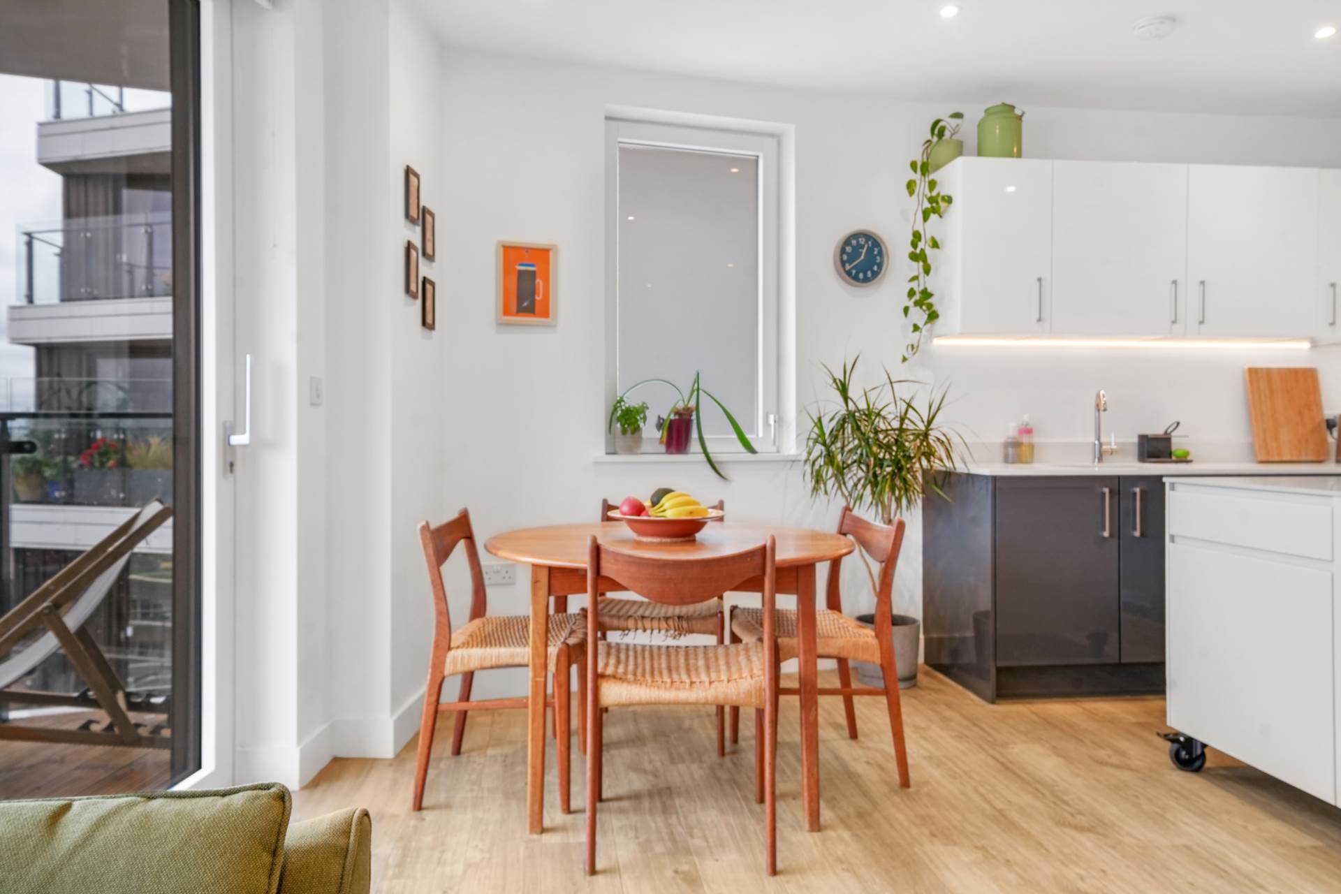 Beck Square, Leyton, E10, Image 9